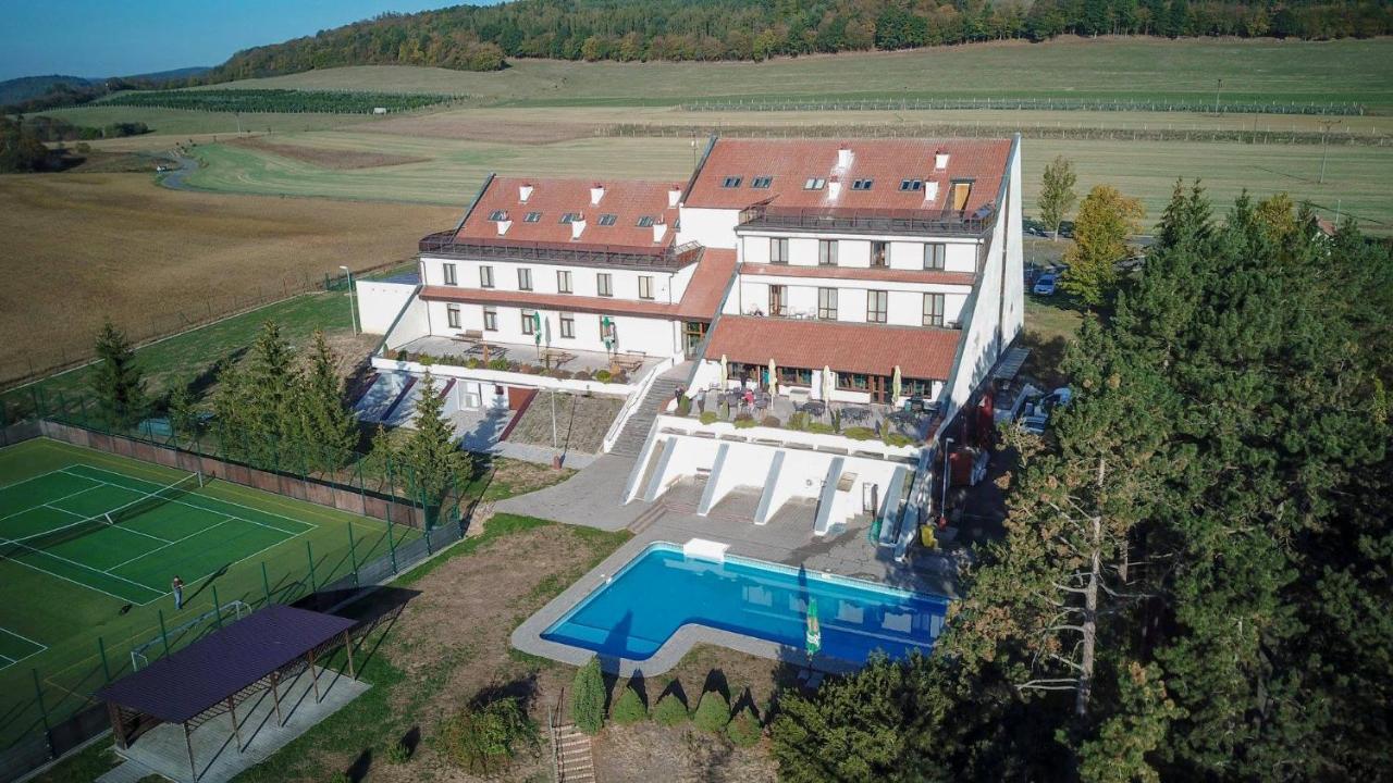 Hotel Berounka Hrebecniky Εξωτερικό φωτογραφία