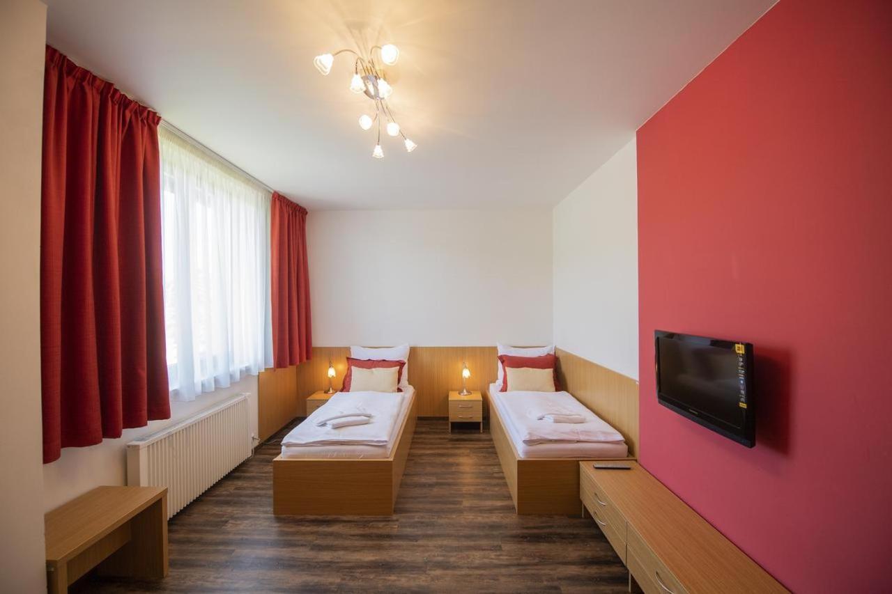 Hotel Berounka Hrebecniky Εξωτερικό φωτογραφία