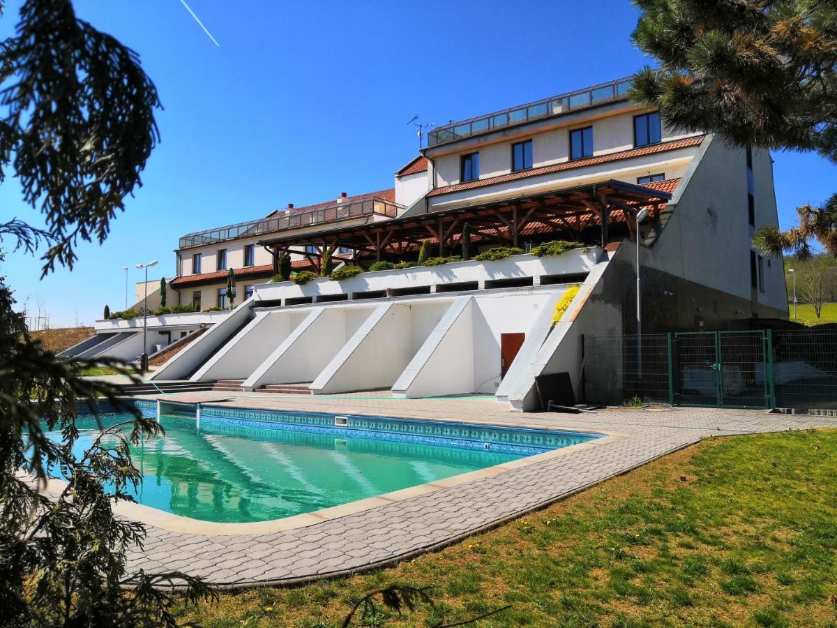 Hotel Berounka Hrebecniky Εξωτερικό φωτογραφία