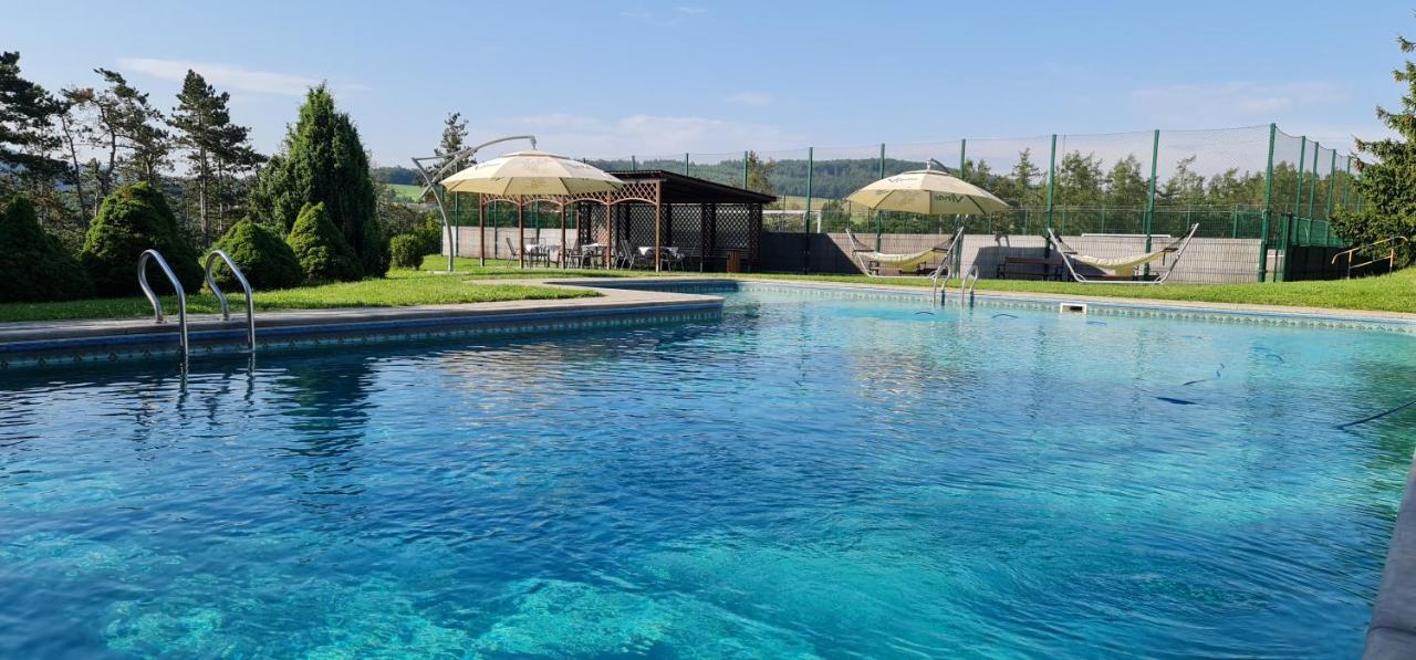Hotel Berounka Hrebecniky Εξωτερικό φωτογραφία